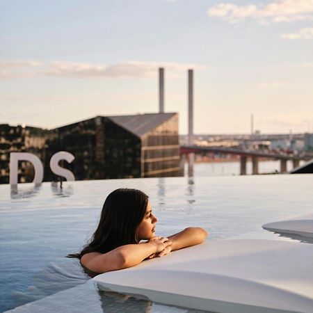 Melbourne Marriott Hotel Docklands Екстериор снимка Skyline pool