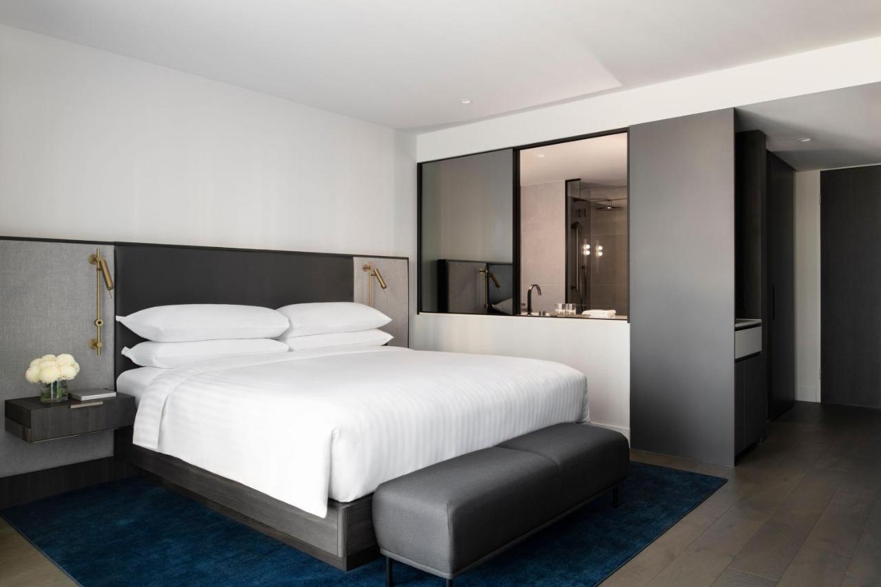 Melbourne Marriott Hotel Docklands Екстериор снимка