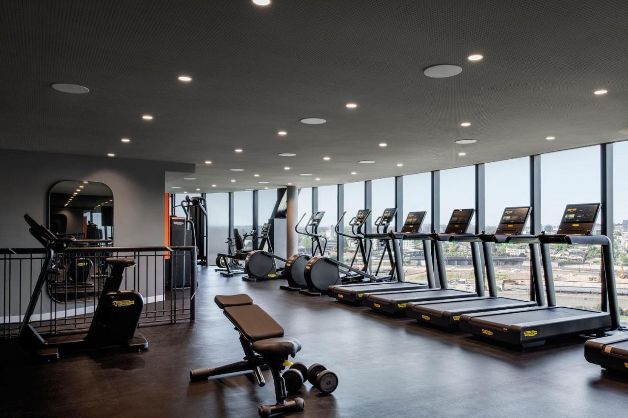 Melbourne Marriott Hotel Docklands Екстериор снимка The gym at the 2018-opened hotel