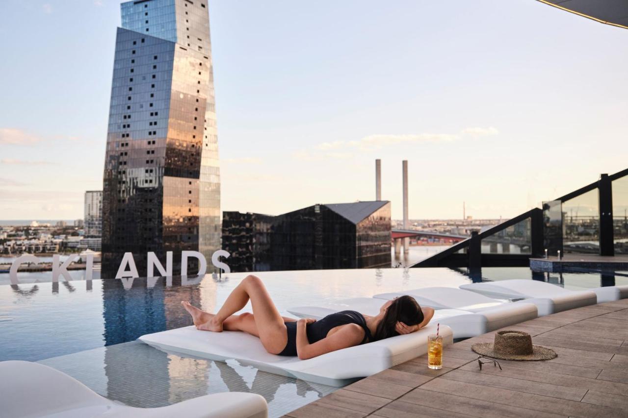 Melbourne Marriott Hotel Docklands Екстериор снимка The rooftop pool at the Standard East Village