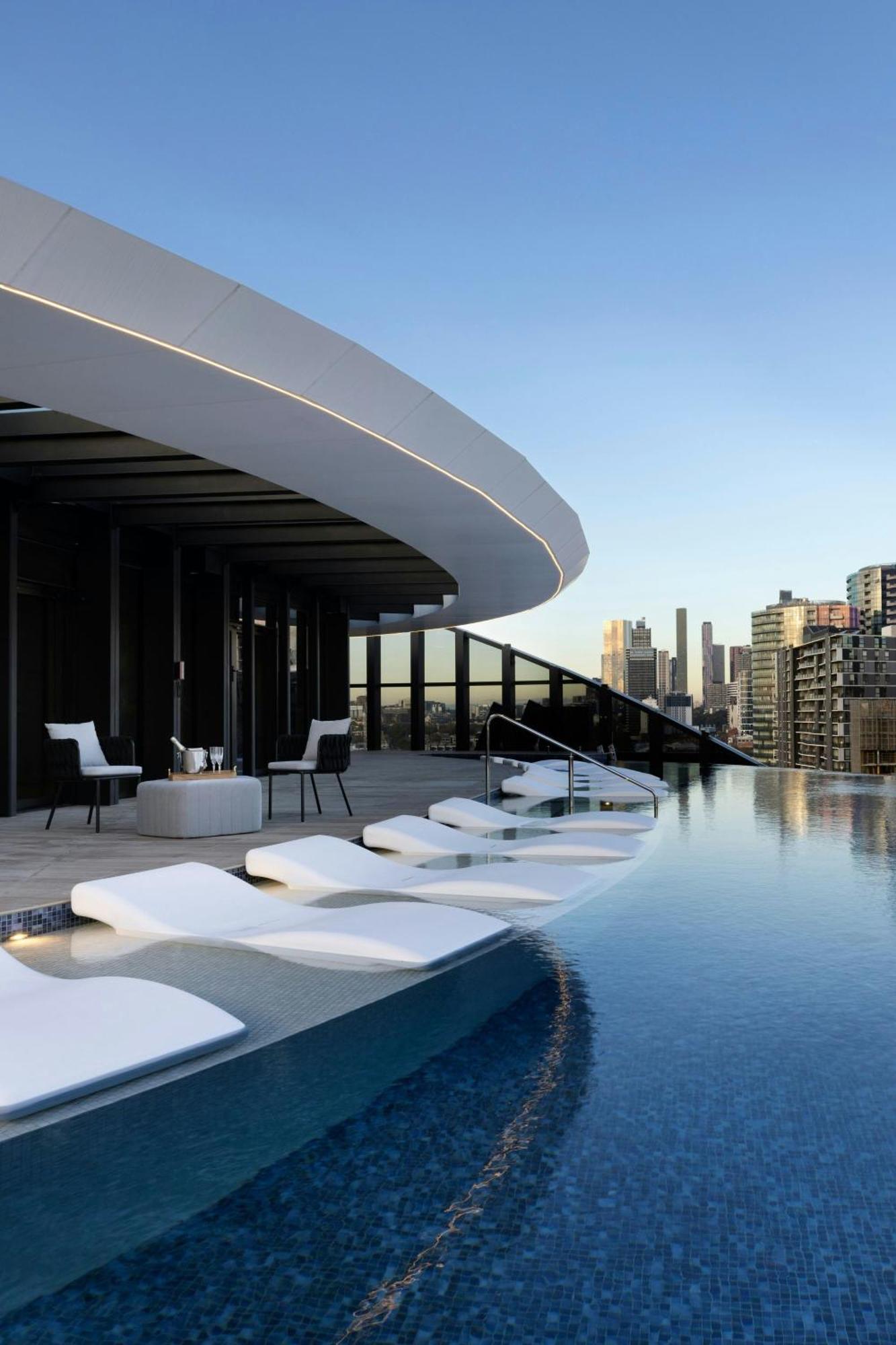 Melbourne Marriott Hotel Docklands Екстериор снимка The rooftop pool at The Standard East Village